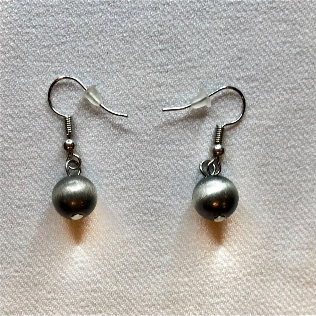 Navajo Pearls Silver Earrings 8mm Beads On French Wires